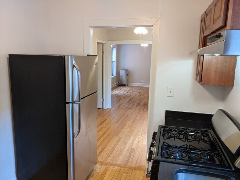 800 Sherman Avenue, Unit 804-S2, Evanston, IL 60202 - 800 Sherman Ave