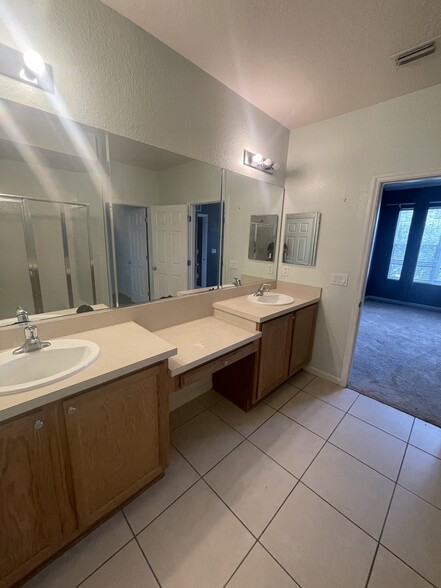Master Bathroom Double Vanity - 4560 SW 52nd Circle
