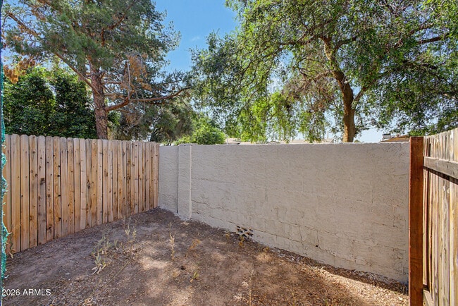 Building Photo - 4608 W Maryland Ave