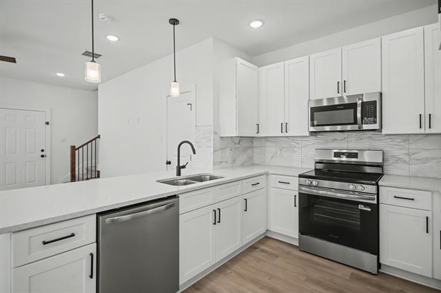 Building Photo - 3165 Karen St