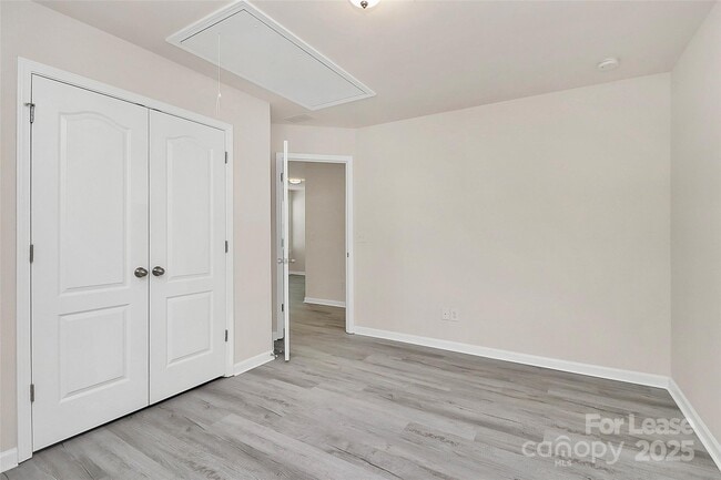 Building Photo - 14321 Green Birch Dr