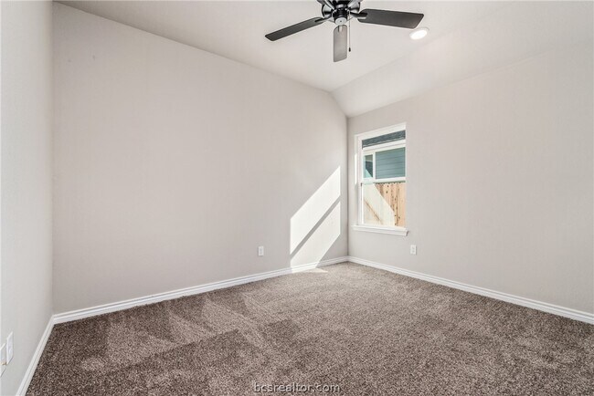 Building Photo - 3421 Utah Ct