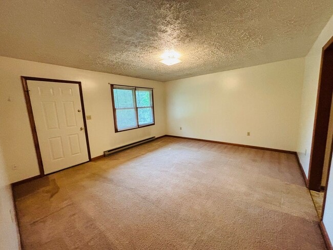 Building Photo - 804 Craigs Mountain Rd