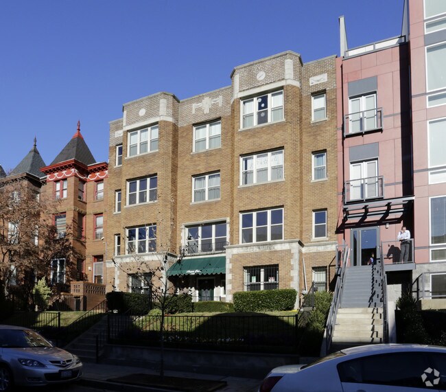 Primary Photo - Chapin Ciara Condominium