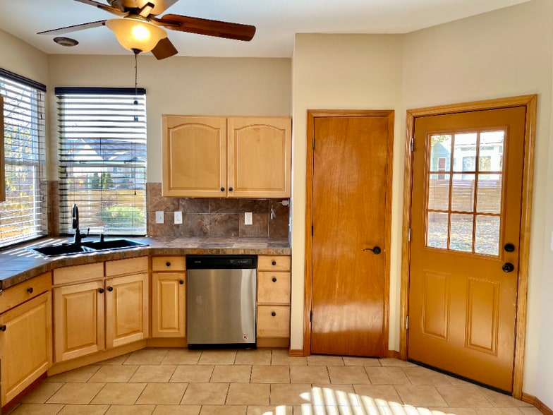 Building Photo - 1455 Gumwood Dr