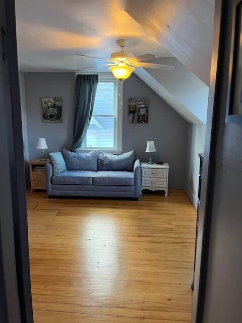 Building Photo - 36 Hudson St