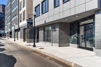 Building Photo - 16 Taber St