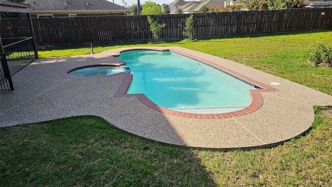 Building Photo - 23510 Stratsborough Dr