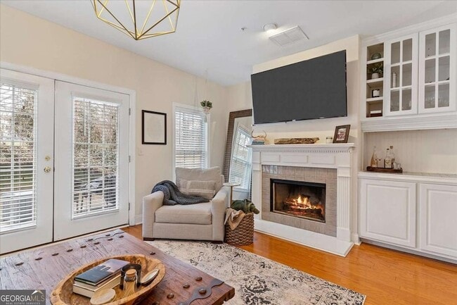 Building Photo - 1168 Stephens St