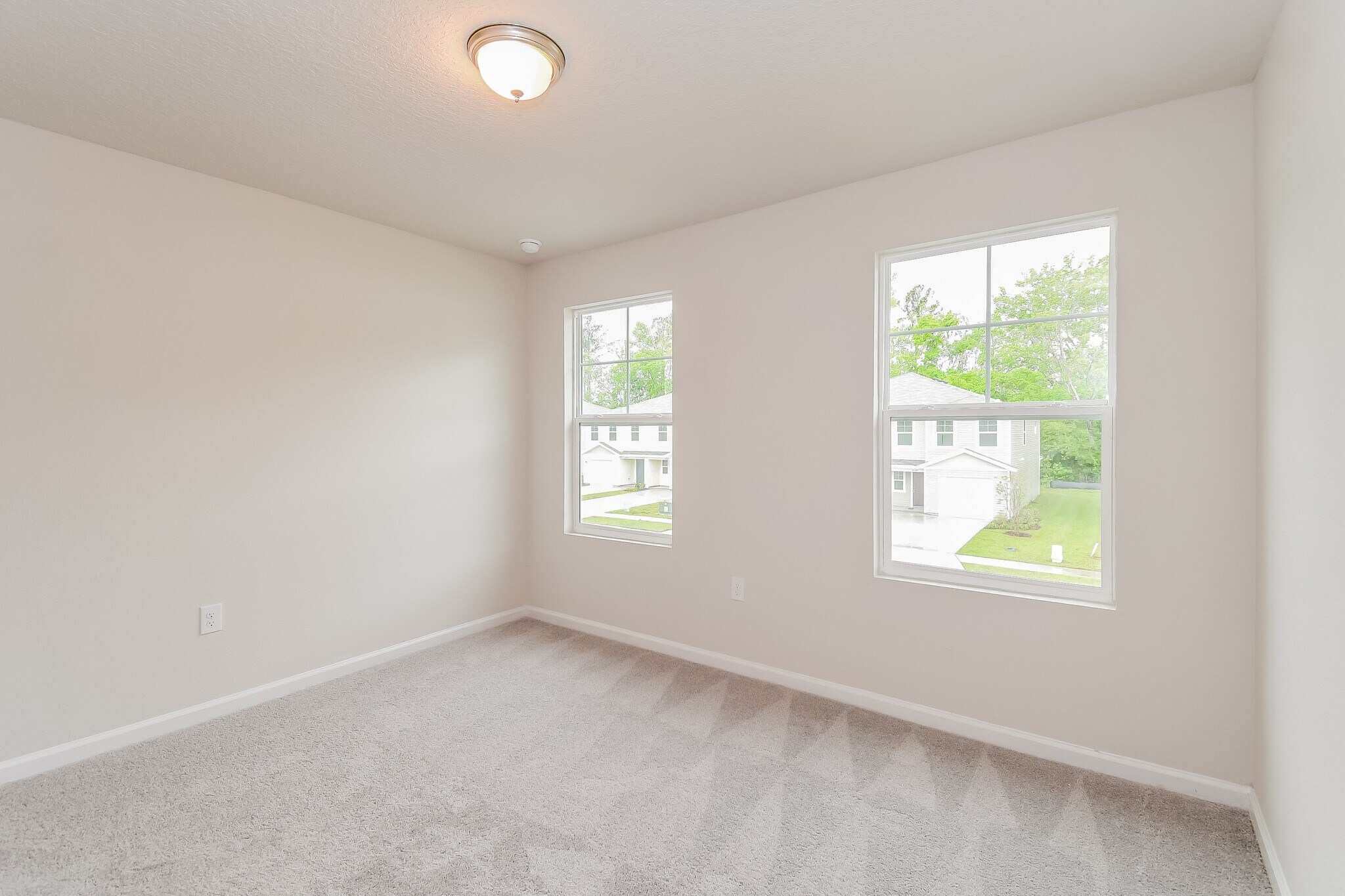 Building Photo - 45335 Red Brick Dr