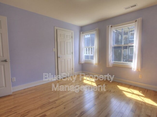 Building Photo - 211 5th St SW