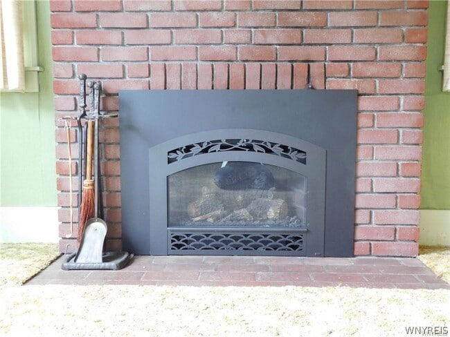 Building Photo - 172 Wellsville St