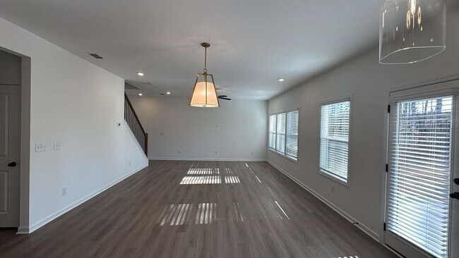 Building Photo - 362 Silverleaf Trl