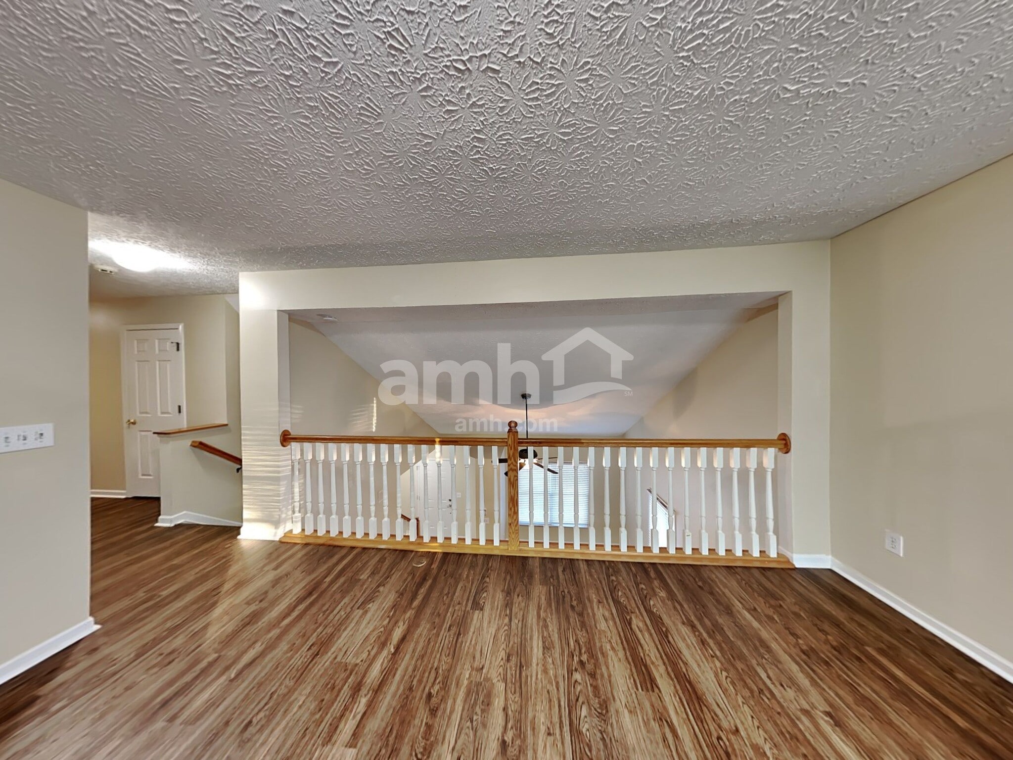 Building Photo - 5477 Buxley Dr