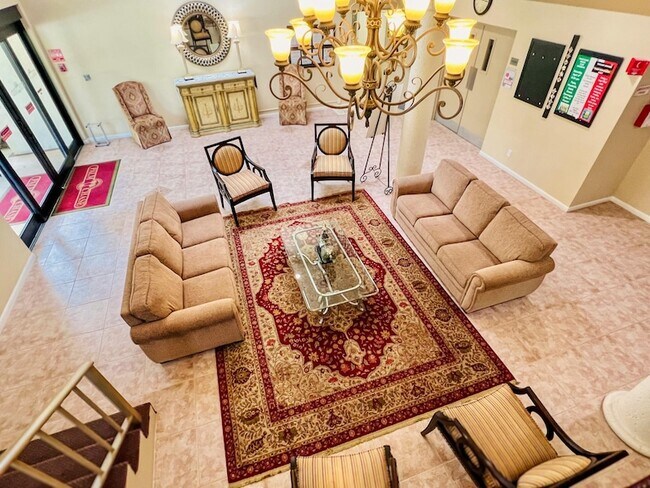 Building Photo - 10615 Ocean Palm Way
