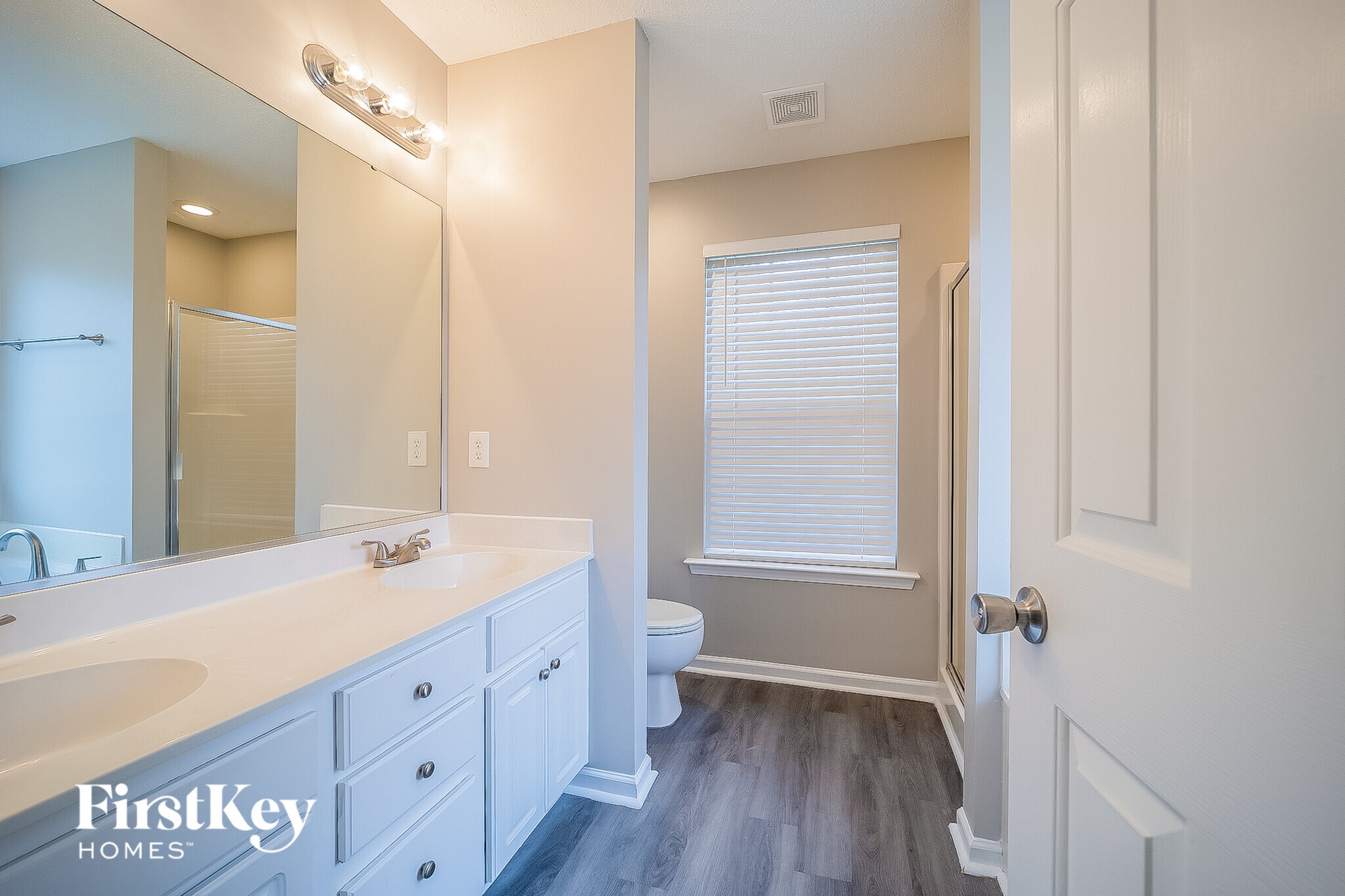 Building Photo - 404 Meadowview Trail