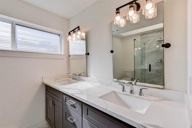 Building Photo - 5103 Austin St