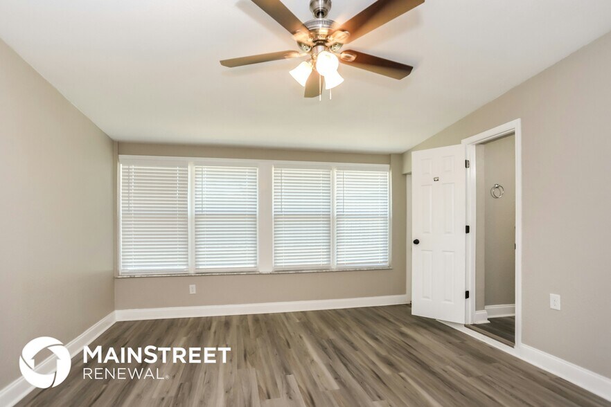 Building Photo - 311 E Baffin Dr