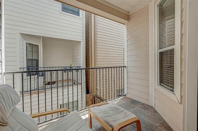 Building Photo - 1304 Cohn St