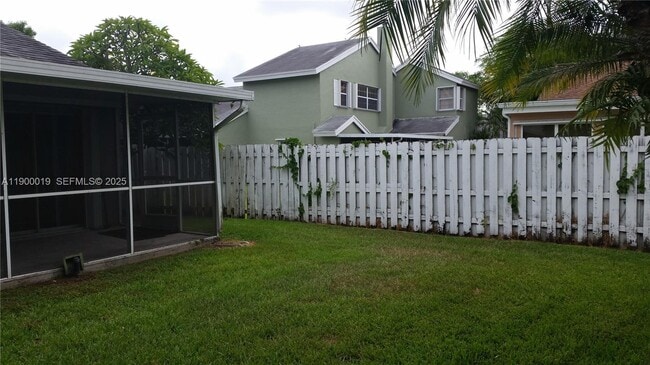 Building Photo - 11071 SW 11th Pl