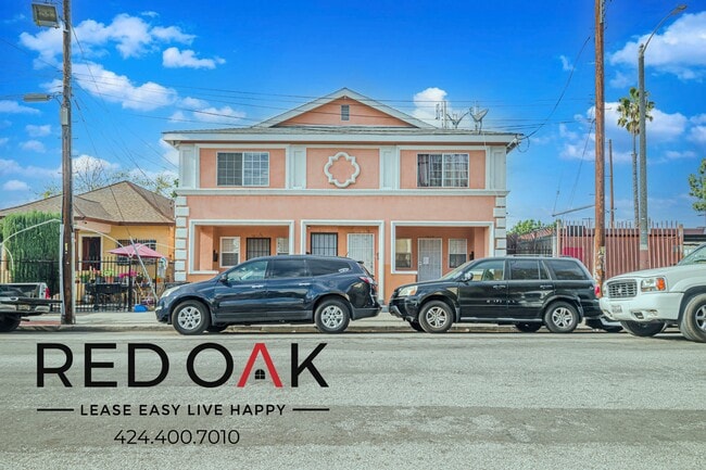 Building Photo - 1611 Oak St