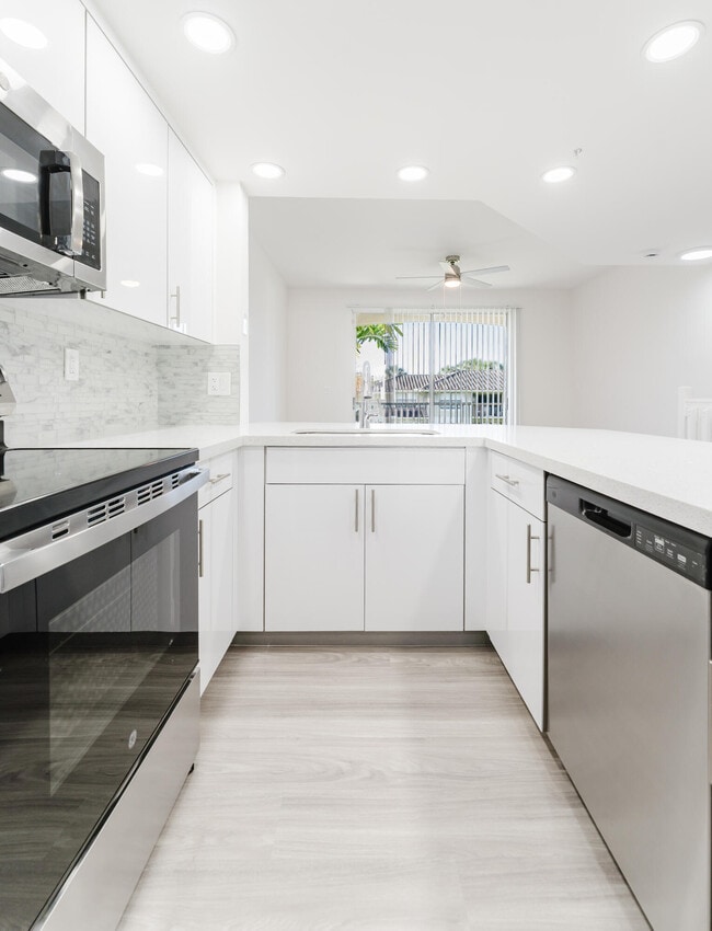 Building Photo - 20889 St Andrews Blvd