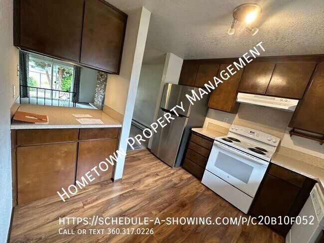 Building Photo - 214 65th Way SW