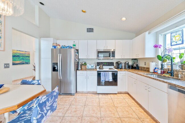 Building Photo - 9550 Islamorada Terrace