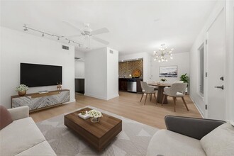 Building Photo - 2200 Dickson Dr