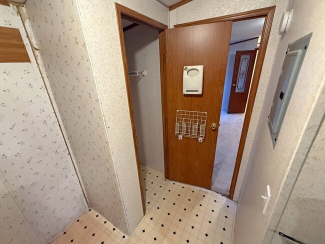 Building Photo - 2900 N Apperson Way