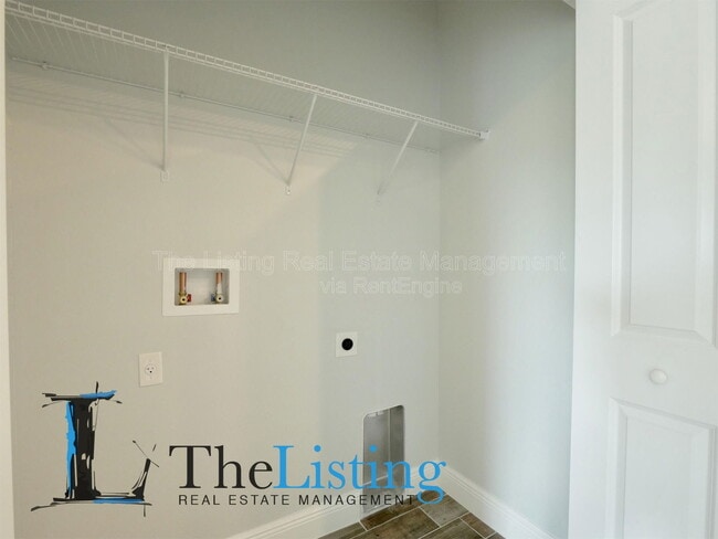 Building Photo - 406 Albatross Ct