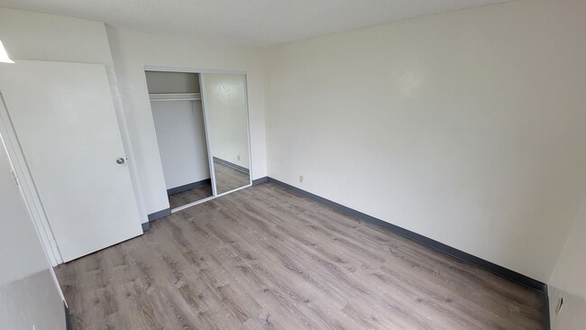 Building Photo - Kahe Kai - 2 Bedroom 1 Bath Apartment With...