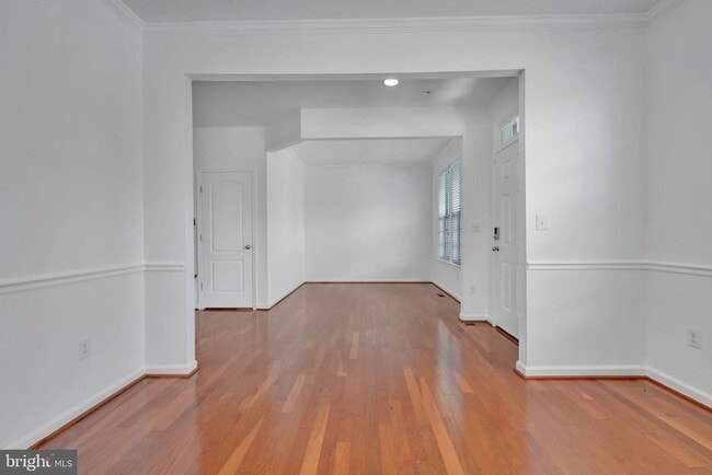 Building Photo - 8008 Hubble Dr