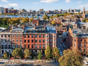 Building Photo - 93 Beacon St