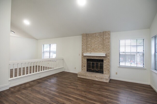 Building Photo - 11513 Juniper Ridge Dr