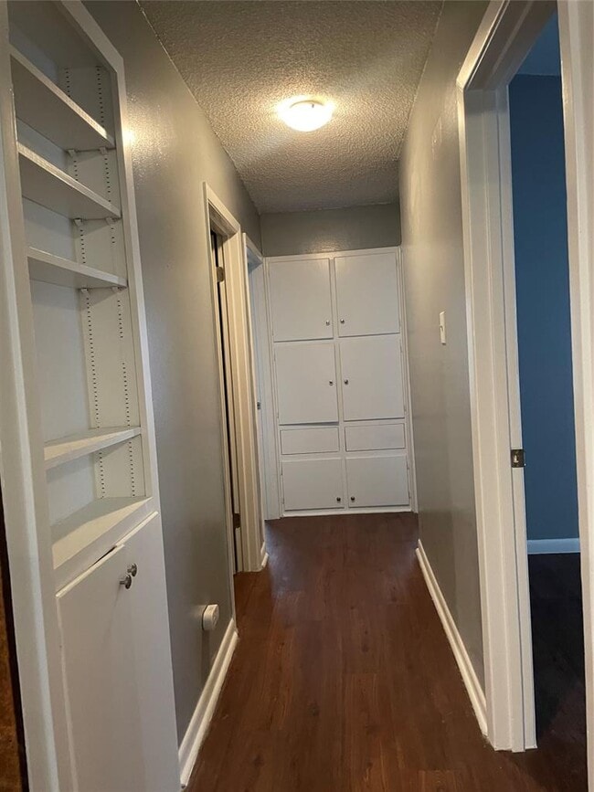 Building Photo - 1306 Radcliff Dr