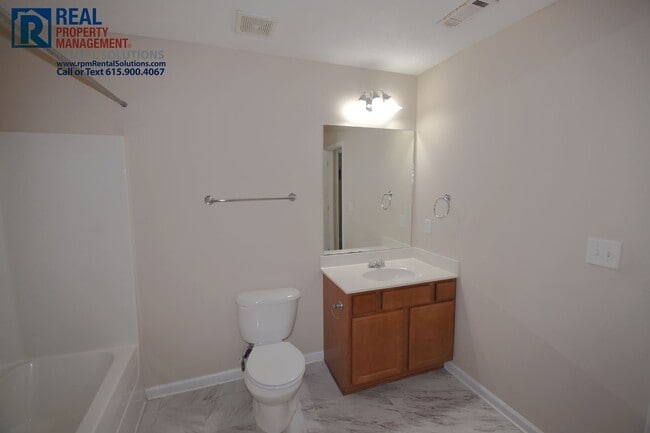 Building Photo - Wonderful 2 story 3BD/2.5BA home in LaVergne w/ attached garage!