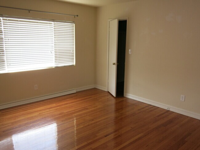 Building Photo - Spacious 5BR Home Just Steps from SDSU – Available August 2026