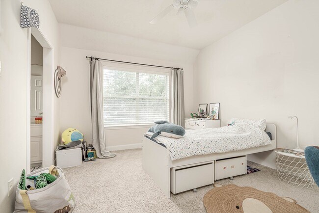 Building Photo - 12155 Cielio Bay Ln