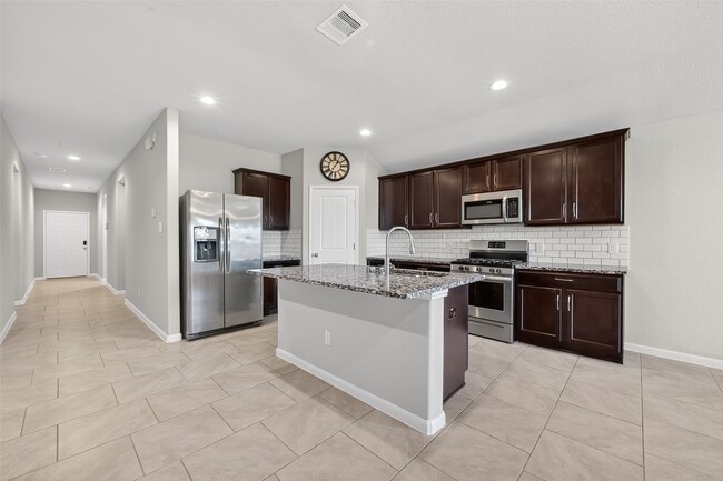 Building Photo - 3015 Lightles Manor Ct