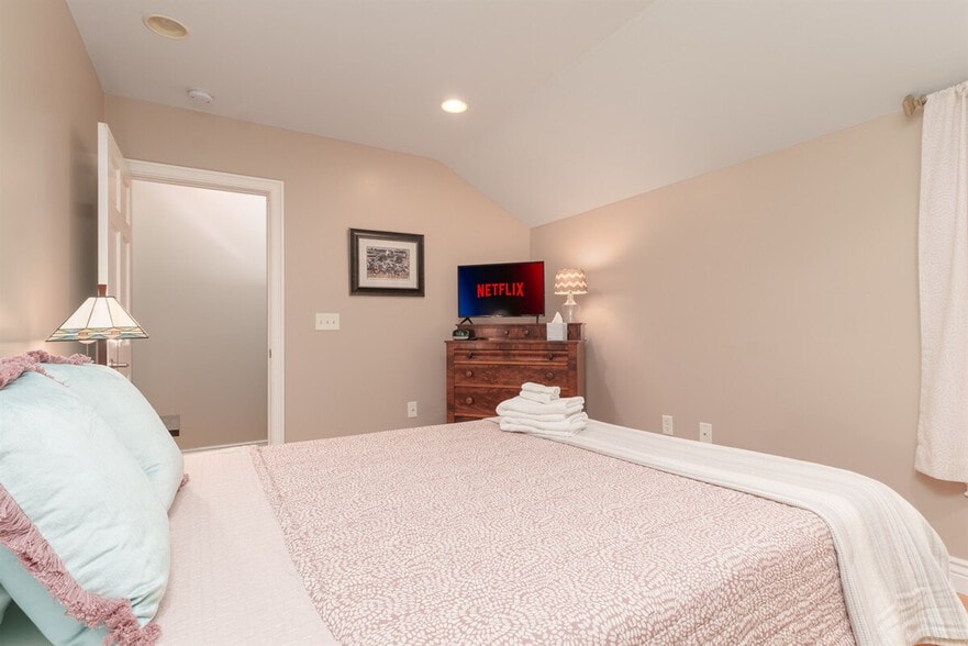 Building Photo - 19 S Franklin St