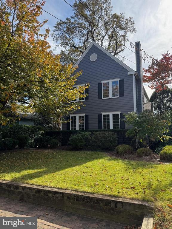 Building Photo - 4920 Butterworth Pl NW