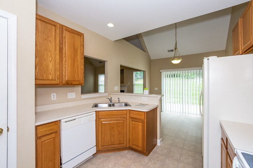 Building Photo - 4215 Sebring Ct SW