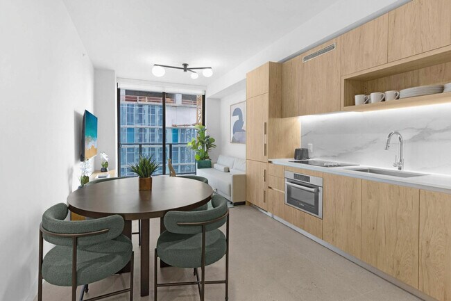 Building Photo - 11 NE 6th St