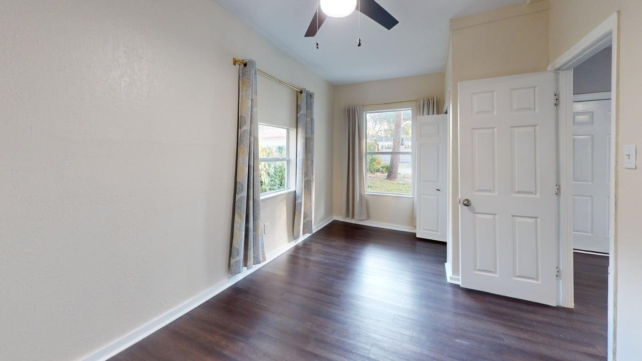 Building Photo - 112 S Chandler Ave