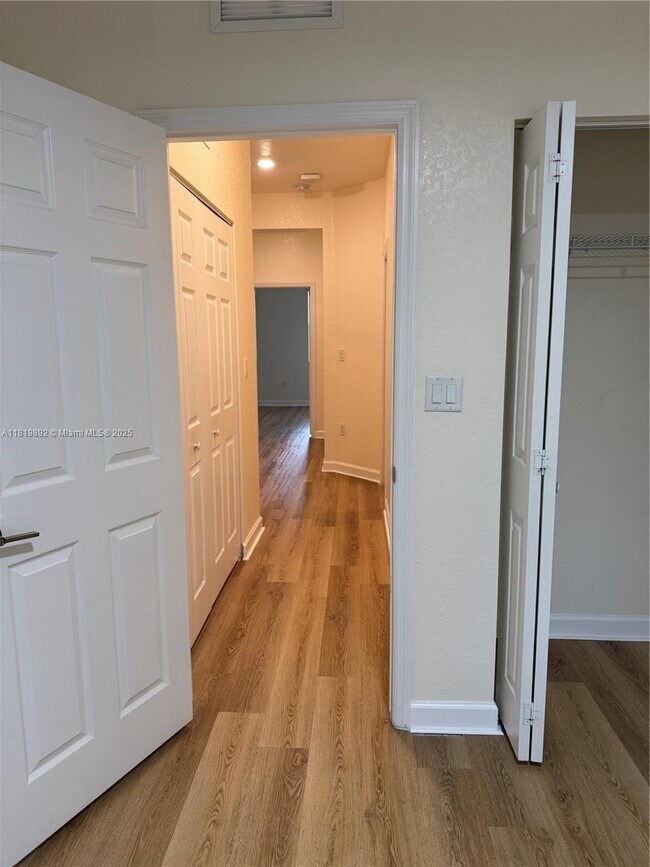Building Photo - 10825 W 33rd Way