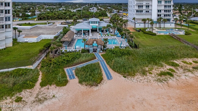 Building Photo - 233 Island Breeze Ave