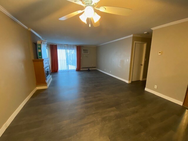 Building Photo - 925 30th Ave S