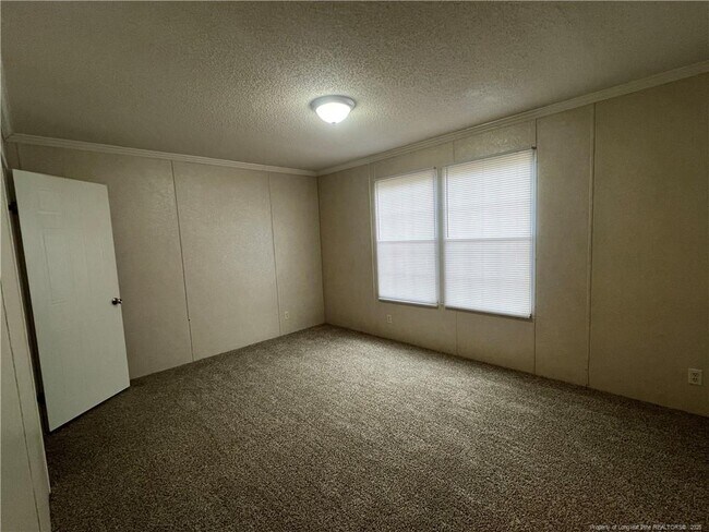 Building Photo - 129 Box Elder Terrace