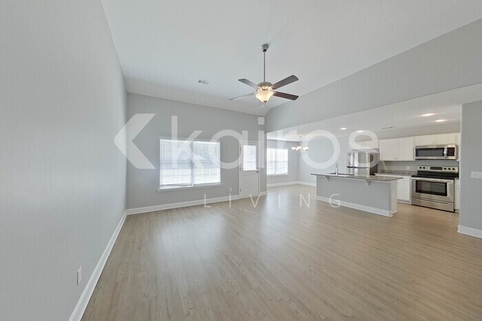 Building Photo - 100 Mountain Holly Rd